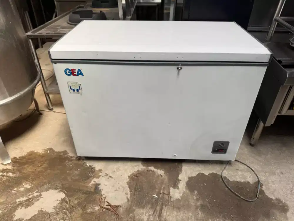FREEZER BOX
Merk GEA
Model AB 336 R
Mesin orii