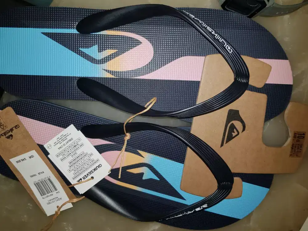 Sandal quicksilver