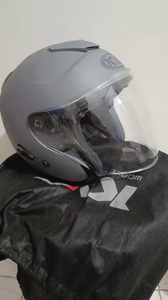 Di Jual Helm Kyoto R Solid Gorila Grey Ukuran L