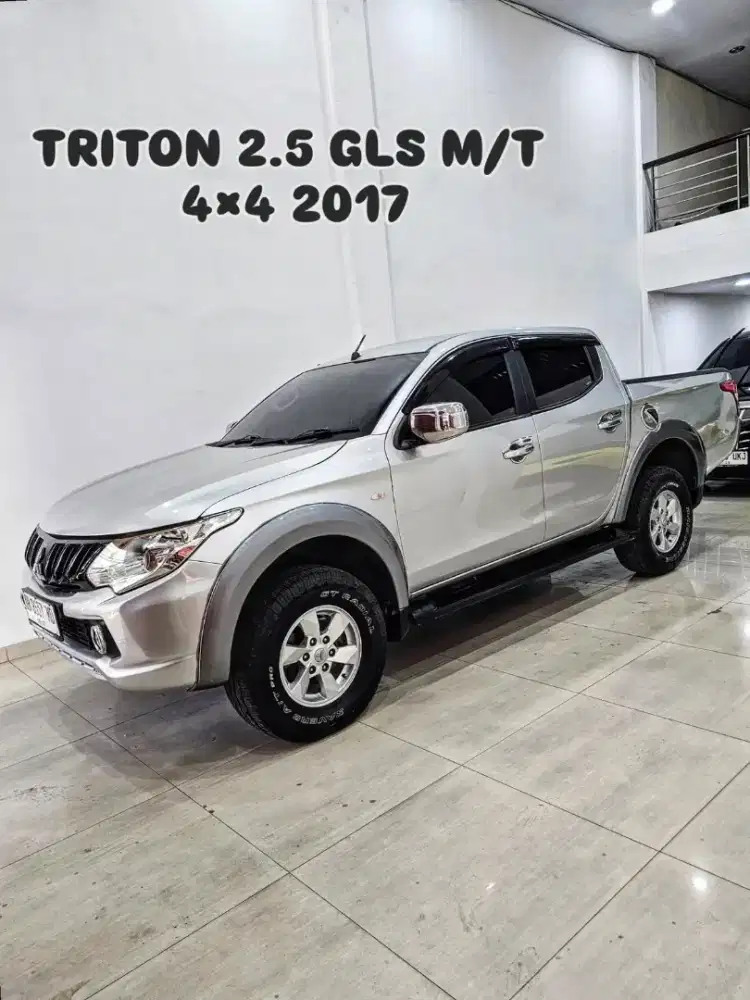 TRITON 2.5 GLS 4x4 MANUAL MITSUBISHI HILUX NAVARA