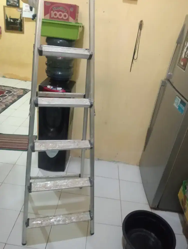 Tangga lipat tijakan lebar aluminium anti karat T.180 cm