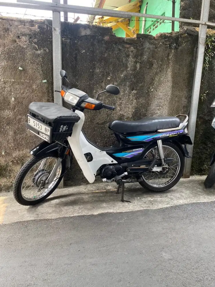 Astrea Grand 2001 Istimewa