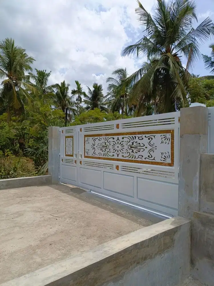 Pintu gerbang motip plat cating