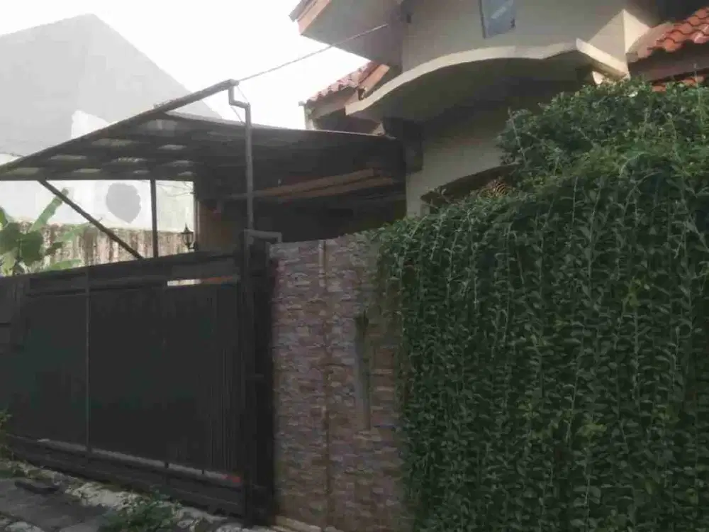 DIJUAL RUMAH NEMPEL UNIVERSITAS INDONESIA DEPOK