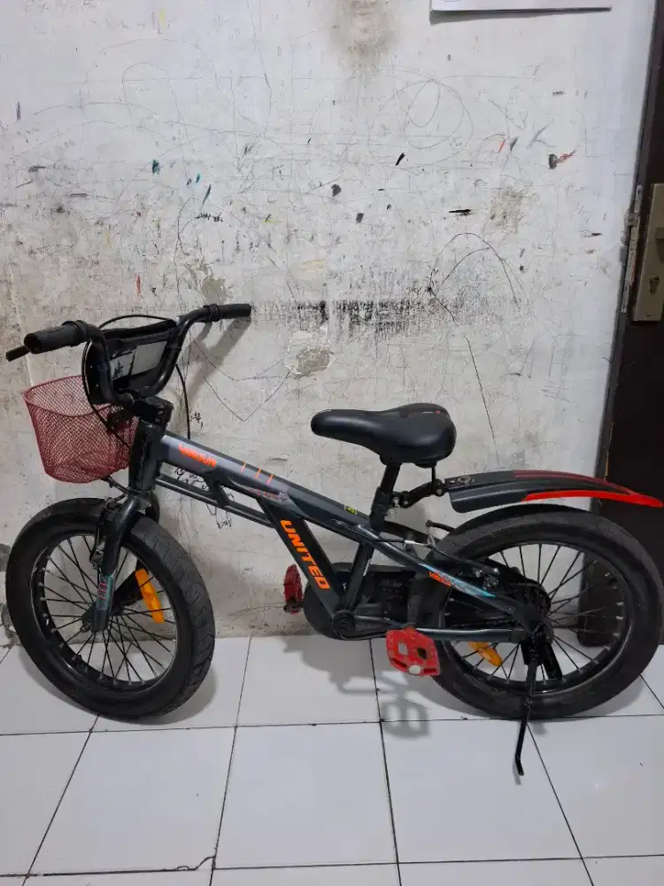 Dijual sepeda anak united ban gambot ring 18