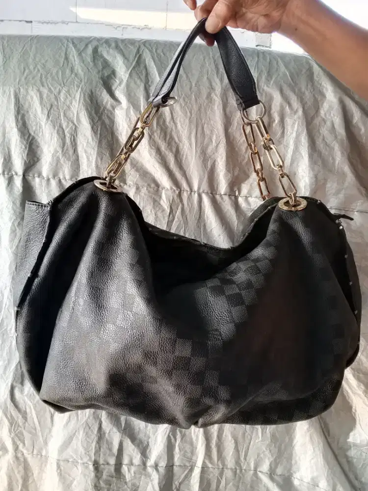 Fast sale Lv bag