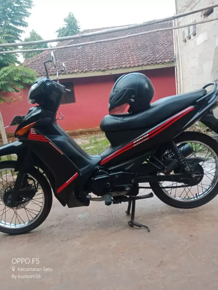 Di jual. Vega zr 2009