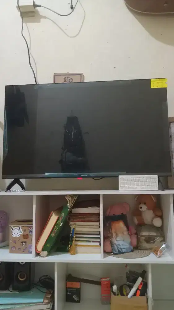punya tv cocoa 32inc pemakaian blm ada 4bulan masih lengkap surat2 dll