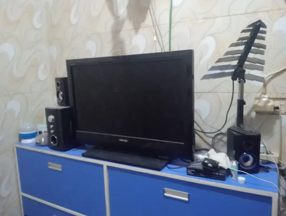 jual TV Toshiba 43' & speaker blouthoth