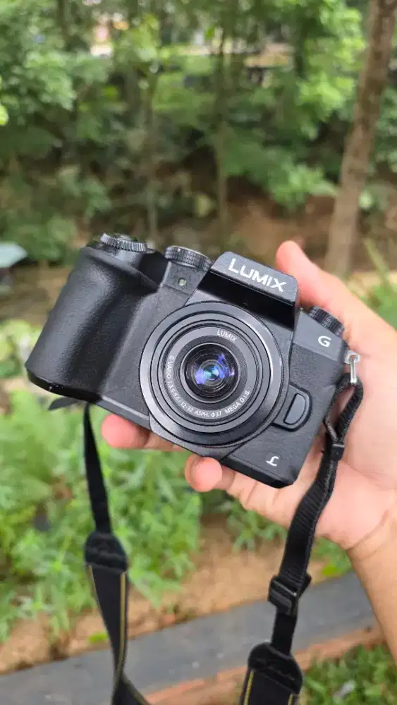 Dijual murah panasonic lumix G85 lensa 12-32mm videographer cinematic