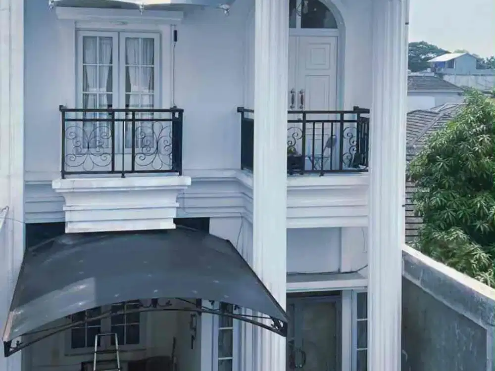 Rumah 2 Lantai Rooftop Include Furnish di Ciracas LRT Harjamukti