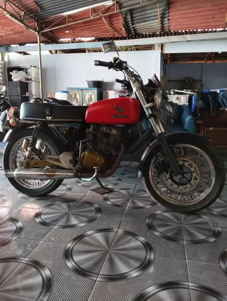 cb 125 SI 1975 / cb mesin original