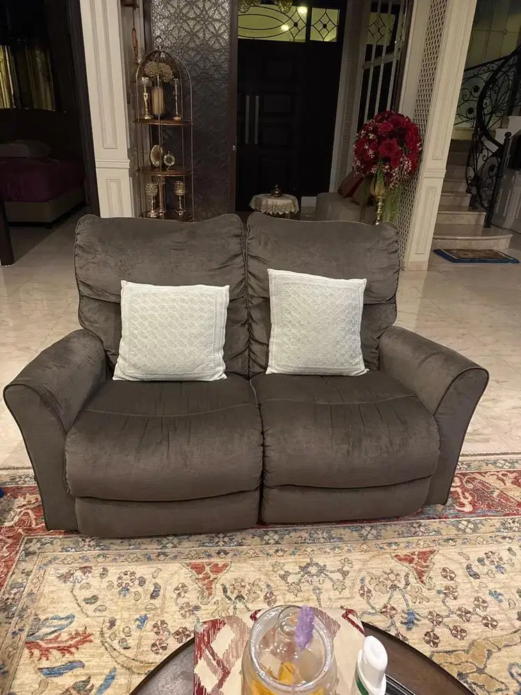 Di jual sofa merek laz boy (bekas)