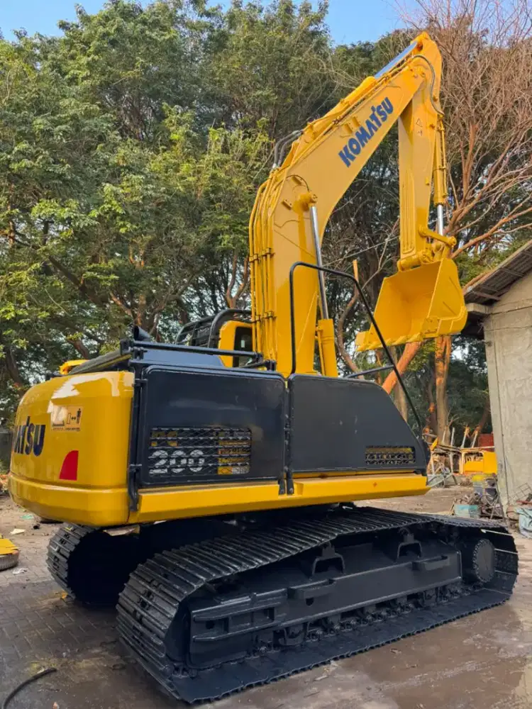 EXCAVATOR 2020 ALAT BERAT KOMATSU PC200-8MO