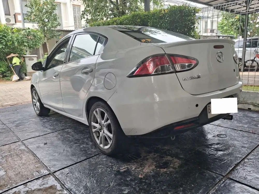Mazda 2 2010 Bensin