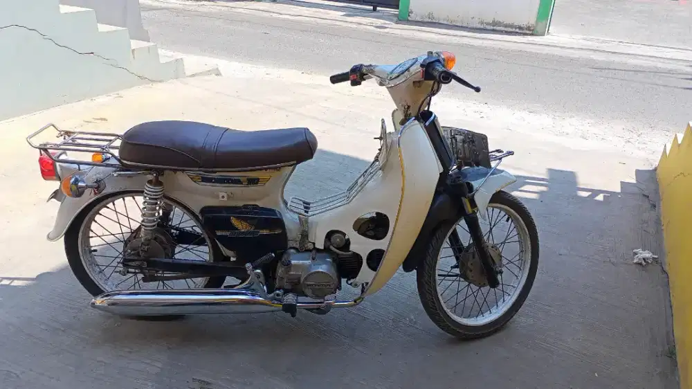 Motor Honda C70