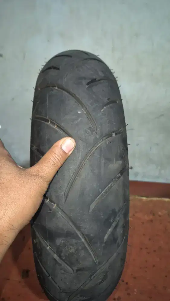 Ban dunlop 140/70 ring 14