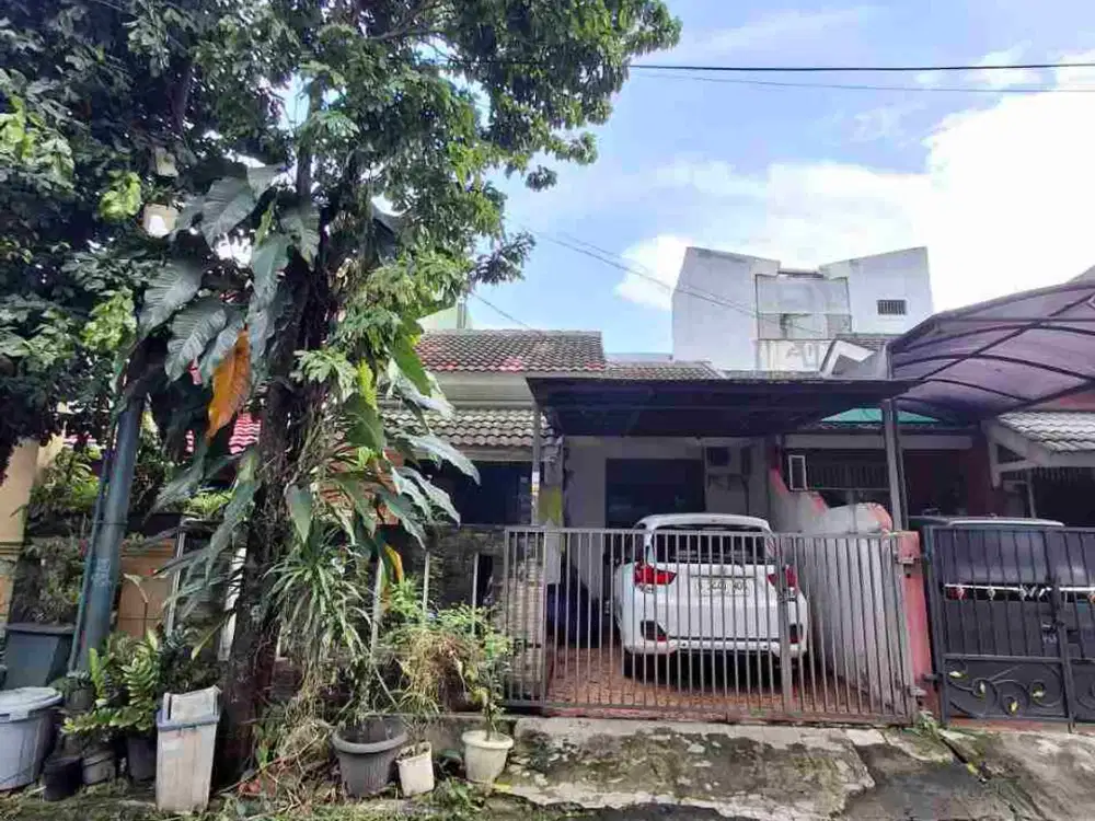 Rumah Dijual Di Kencana Loka BSD (GLB126)
