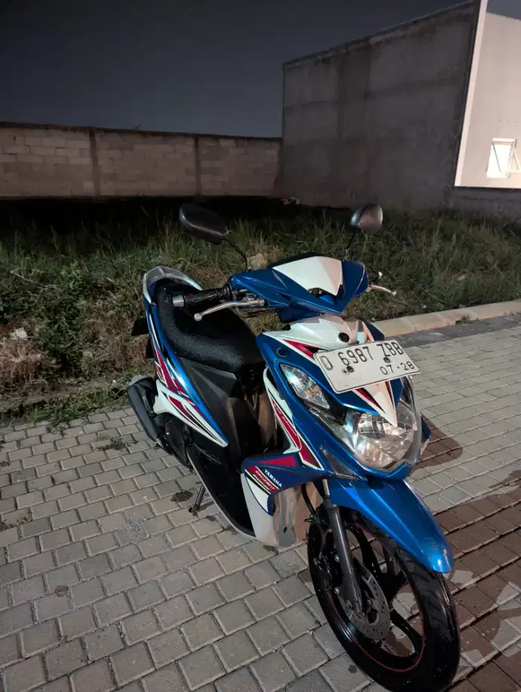 Yamaha Xeon RC Biru 2013