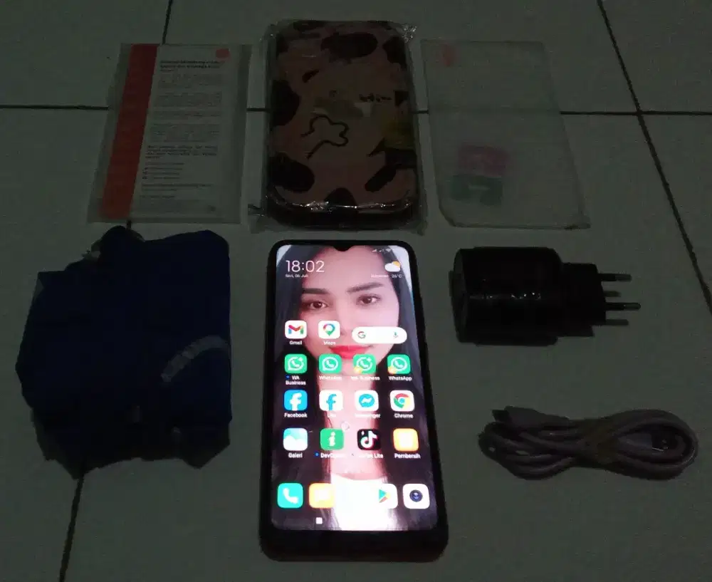 Redmi 9C (2022)
Ram 3gb Rom 32b
Orange Edition