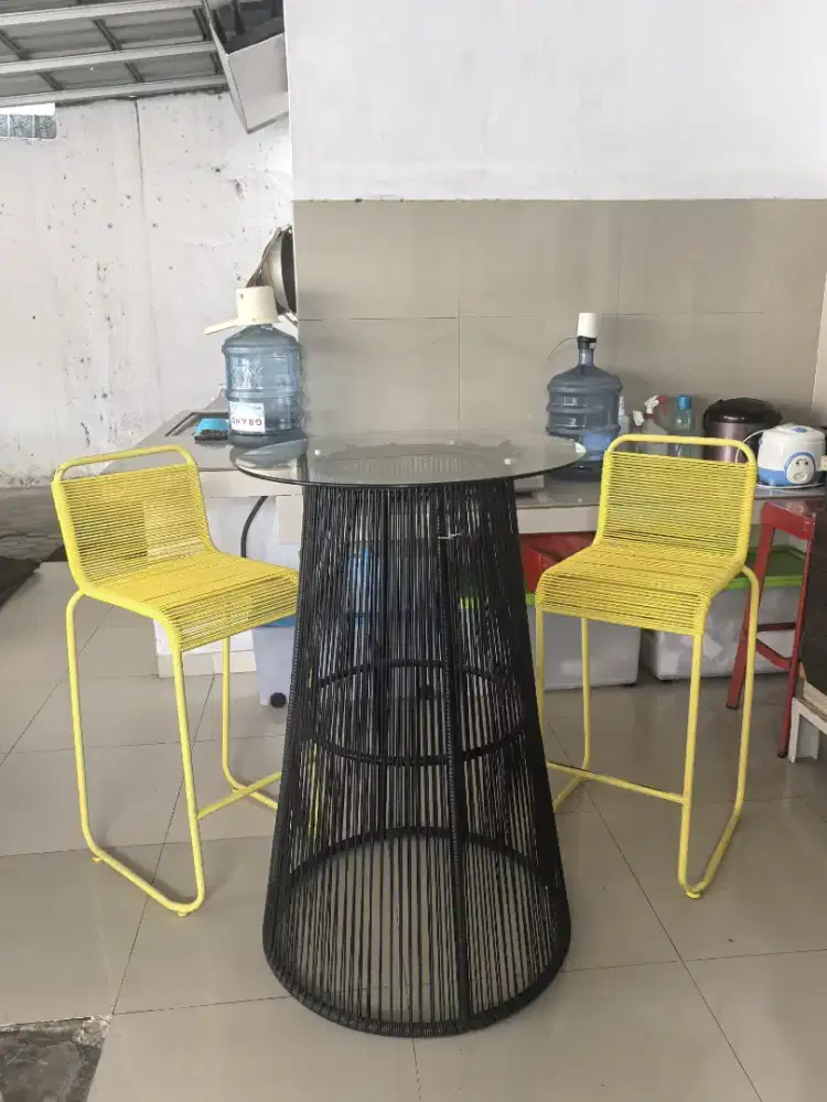 Meja set tinggi 2 kursi 1 meja