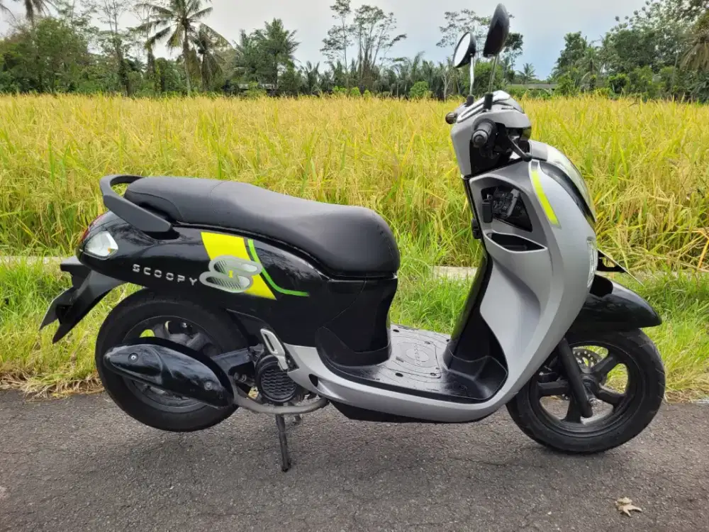 New Scoopy 2025 mulus pajak baru