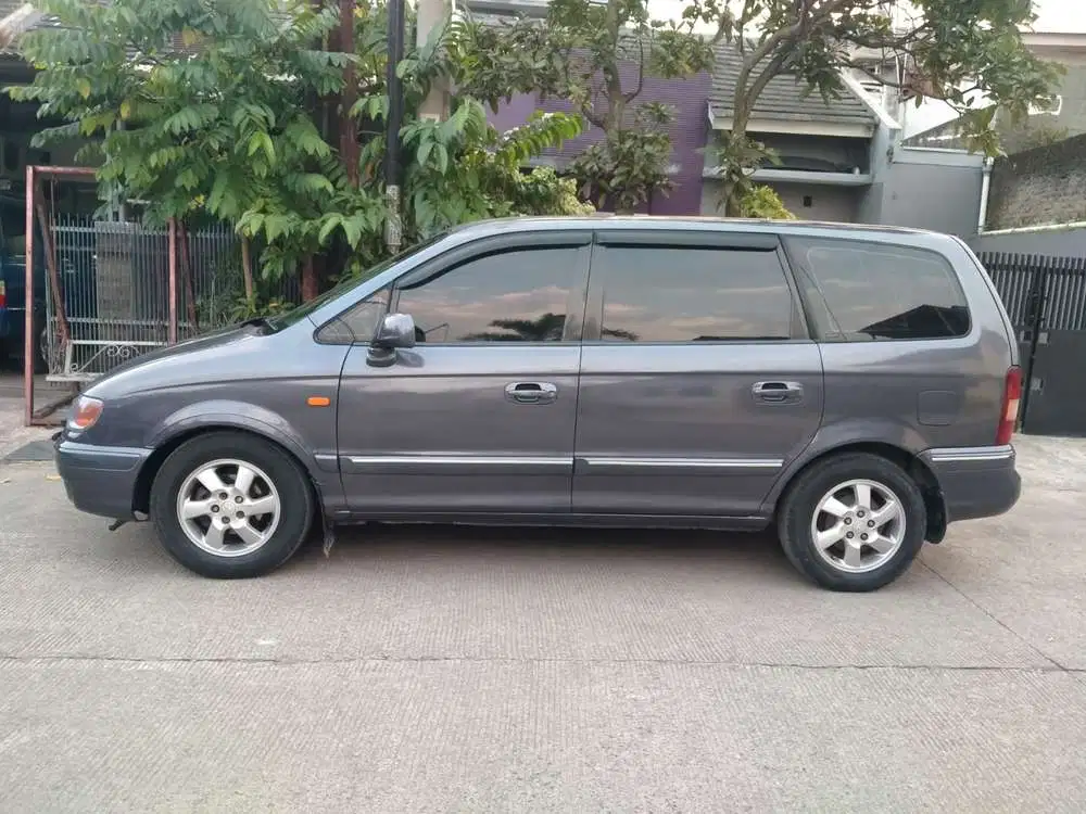 Hyundai Trajet 2001 Bensin
