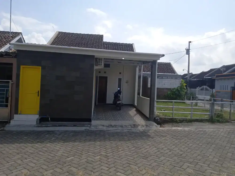 Rumah Siap Huni Tegalgede Karanganyar,Ada Sisa Tanah Bisa Untuk Rumah