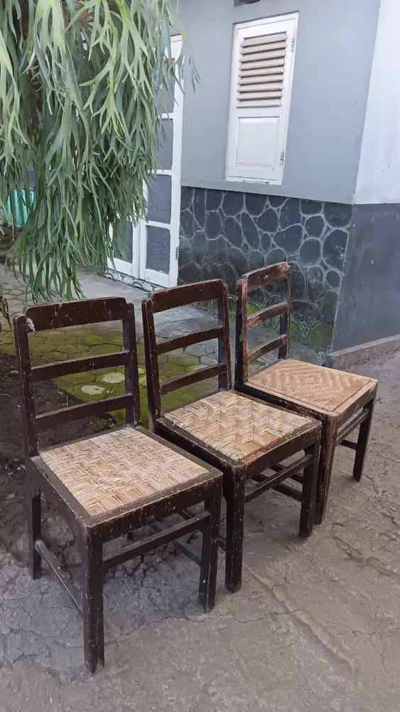 3 Kursi / Bangku Jati Rotan Kampung Lawas Jadul Lawasan Bekas Original