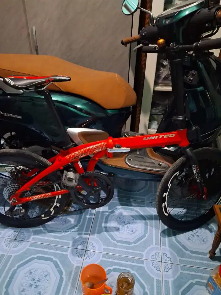 Dijual Sepeda united 8s warna merah , Nego tipis