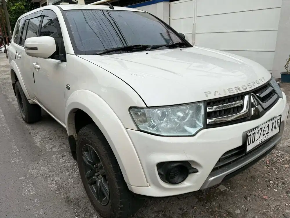 Pajero Sport GLX 4x4 Manual 2.5 Diesel thn 2015