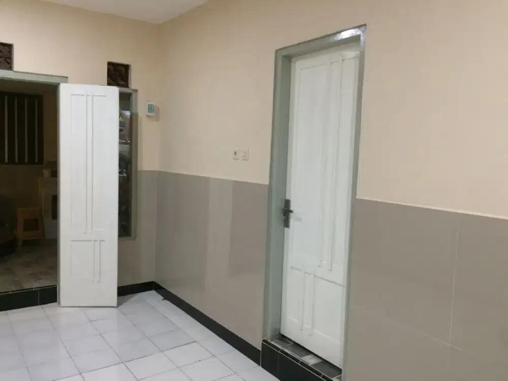 Disewakan Rumah Eks Dokter di Kota Madiun