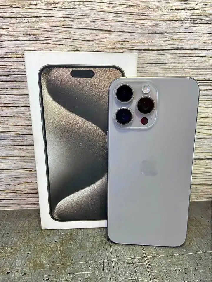 Second IPHONE 15 PROMAX 256gb NATURAL TITANIUM IBOX Welldutt
