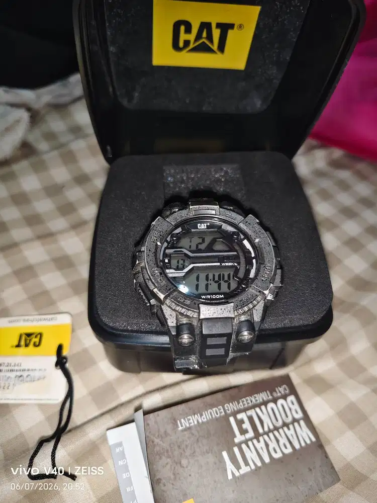 Caterpillar CAT Bolt Digital Sports Chronograph (OA.167.21.141).