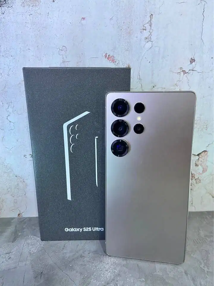 Second SAMSUNG GALAXY S25 ULTRA 12/512gb TITANIUM GREY (SEIN) Welljoss