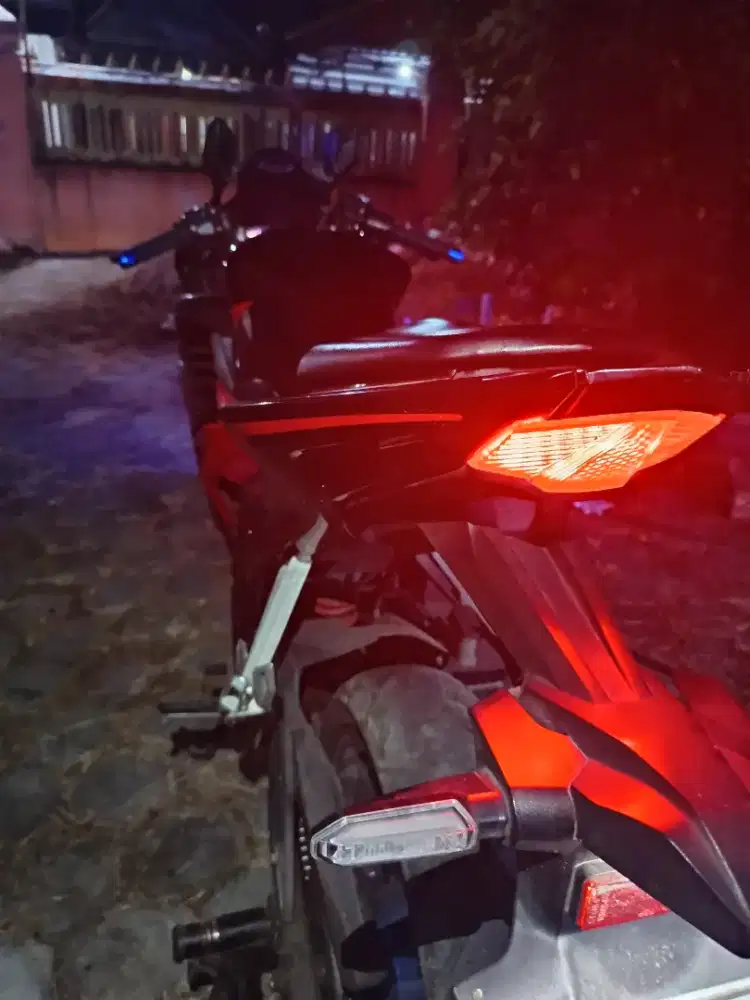 Honda CBR 150 R