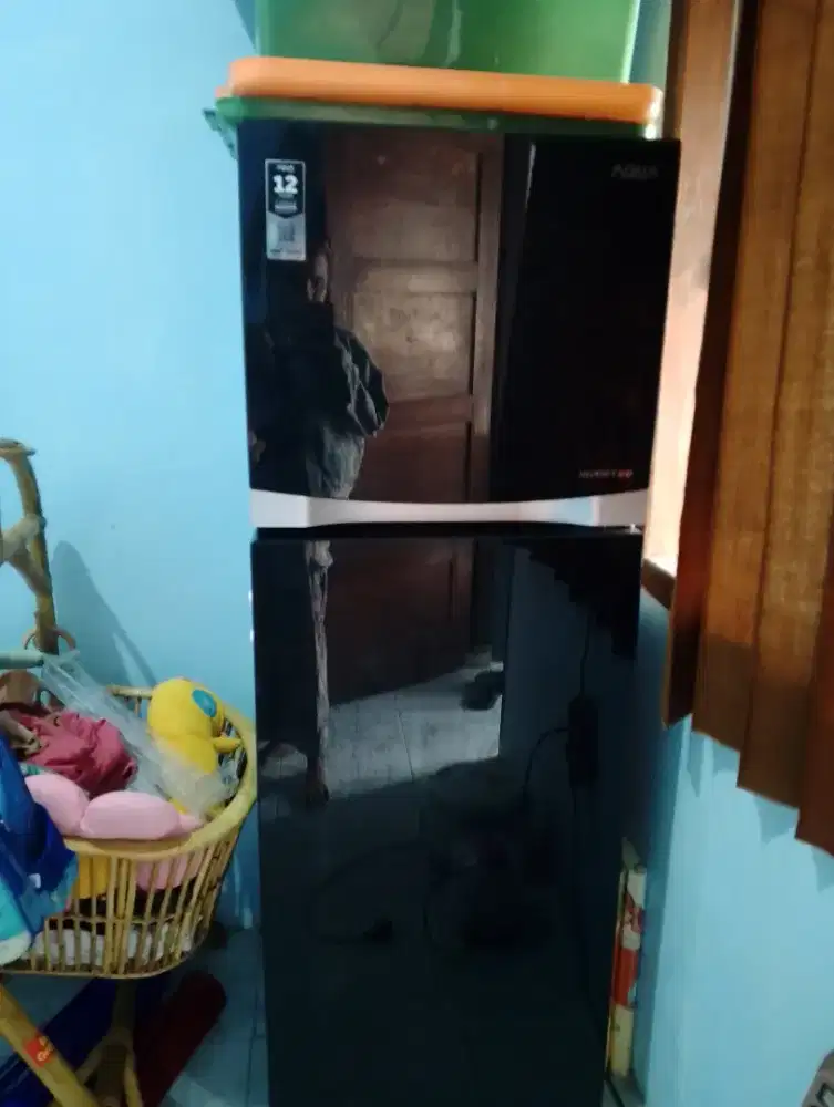 Jual kulkas merek aqua