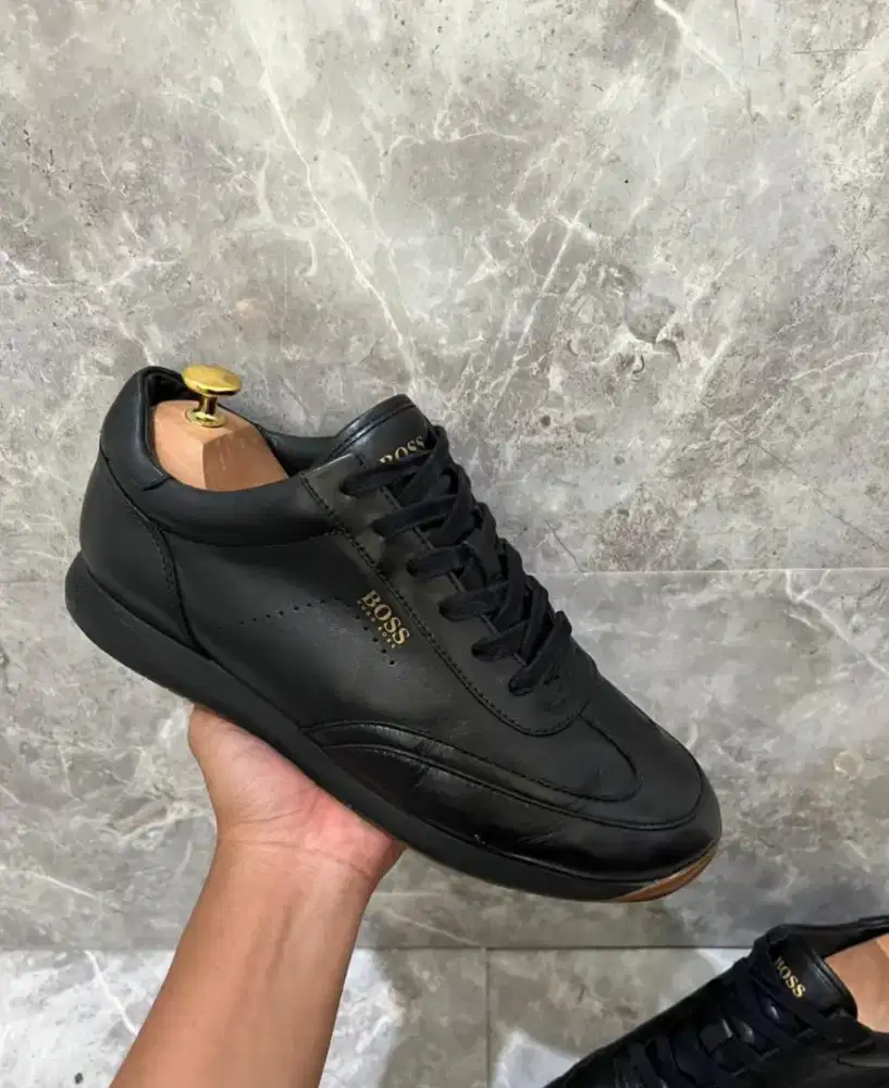 Sepatu pria Hugo boss original size 41 second