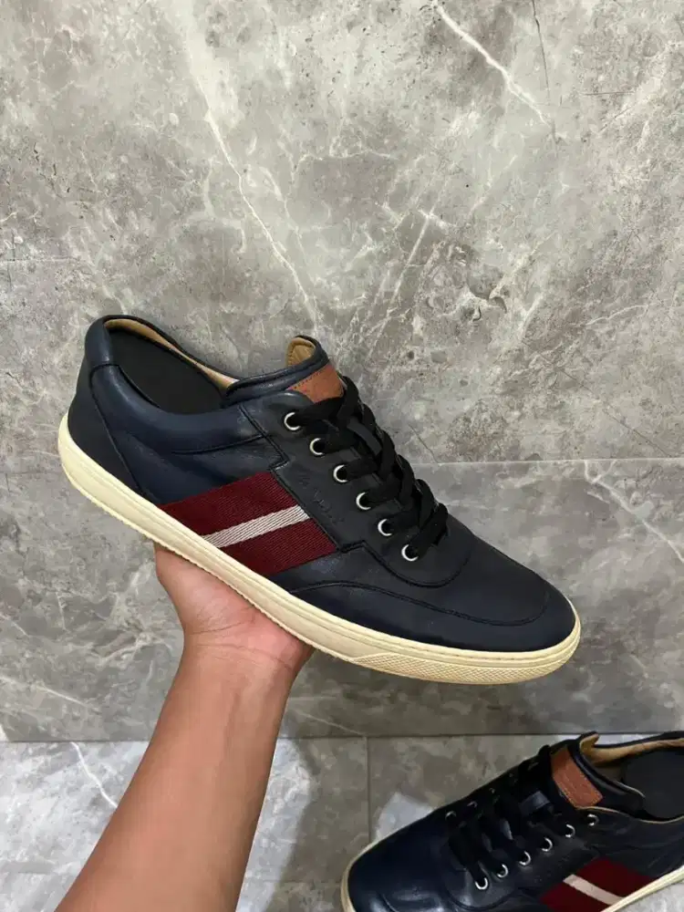 Sepatu pria bally snakers original size 43