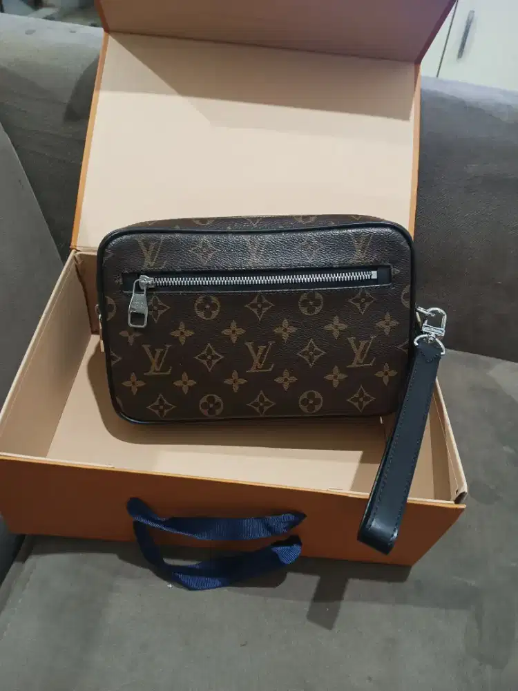 Tas tangan Louis Vuitton original