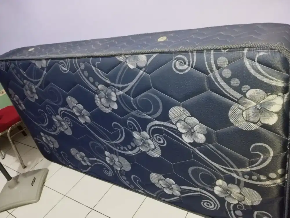 Dijual kasur spring bed