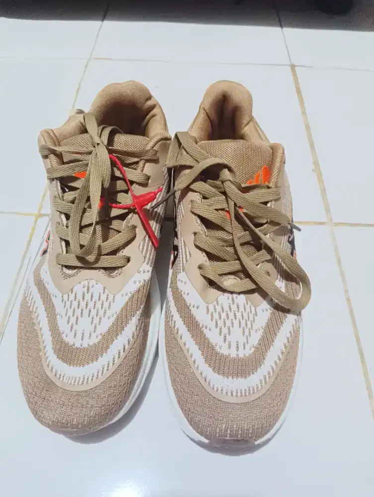 Sepatu Pria Merk Hoka One One Mach 6 For sale