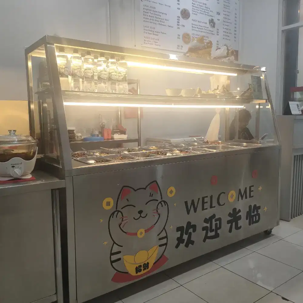 Karyawati restoran NonHalal