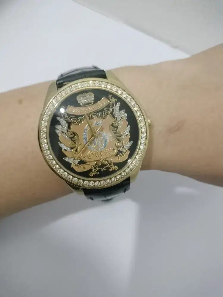 Guess gold plated second