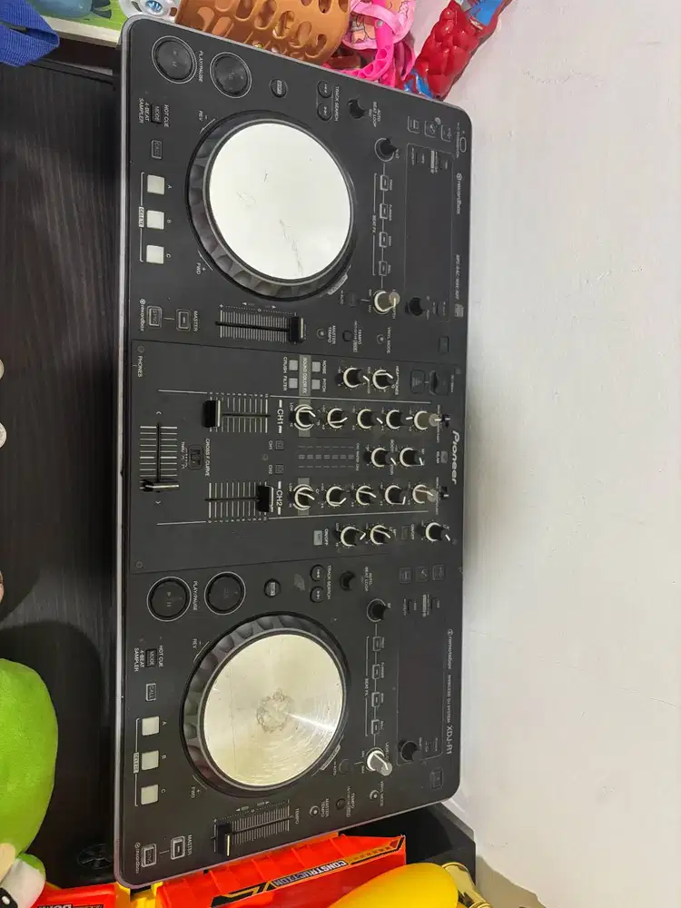 Pioneer XDJ-R1 Second