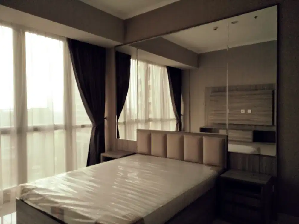 Vco - Dijual Cepat Taman Anggrek Residence Tower Azaela 3BR Furnish
