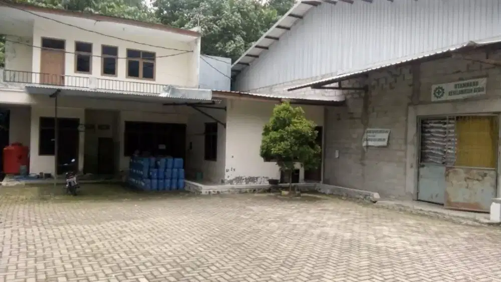 STRATEGIS MURAH HANYA 1 JUTA AN PER METER GUDANG PABRIK LUAS MAGETAN