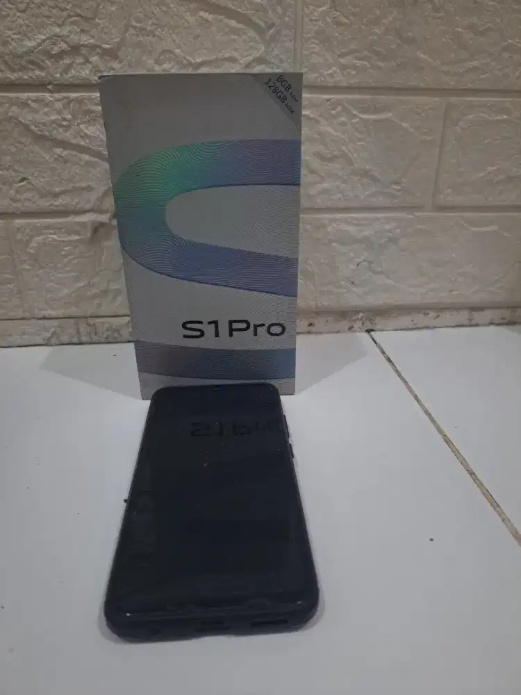 BU handphone vivo s1pro