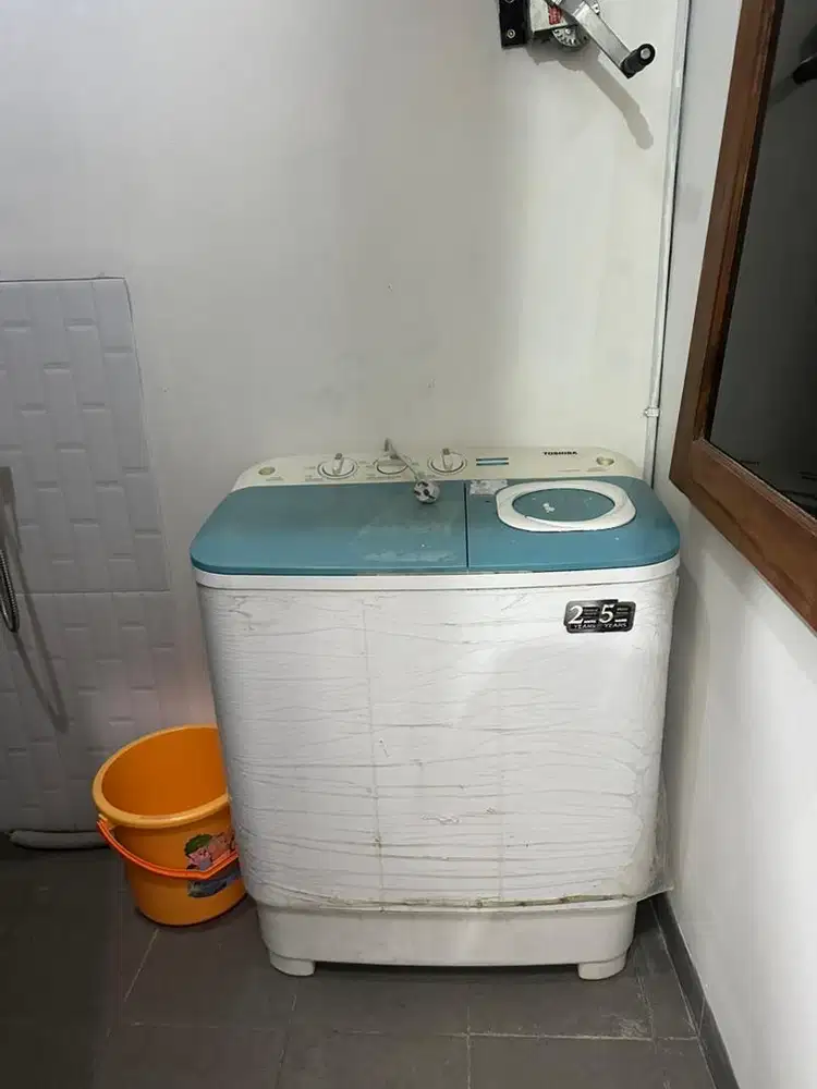 MESIN CUCI 2 TABUNG TOSHIBA