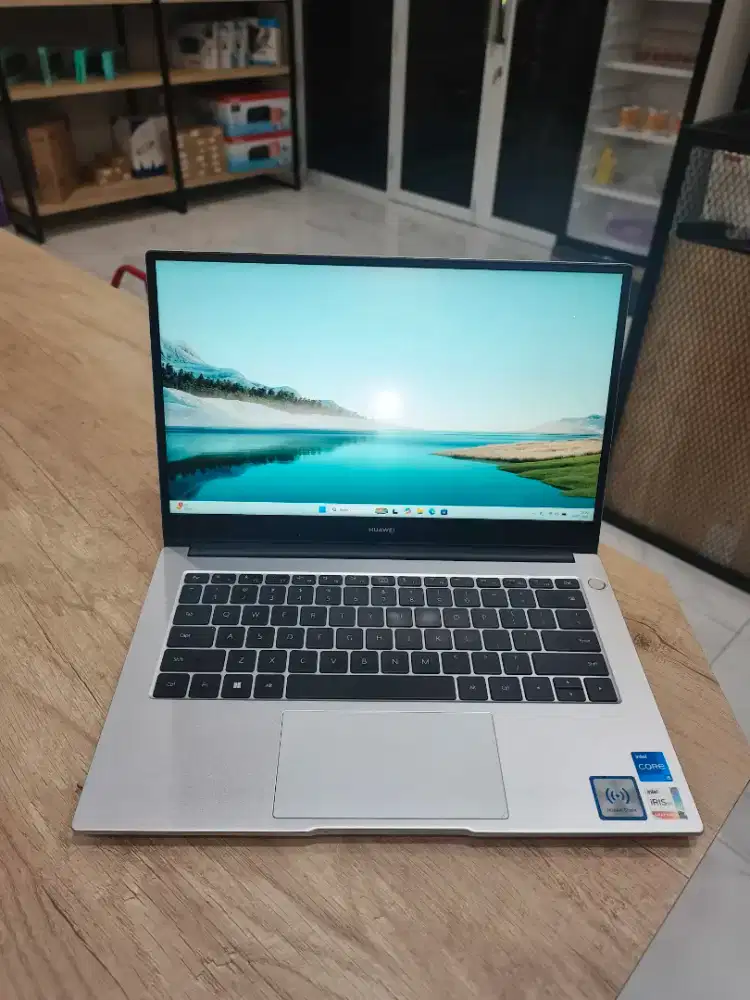 Huawei MateBook D14 - Performa Maksimal, Harga Bersahabat!